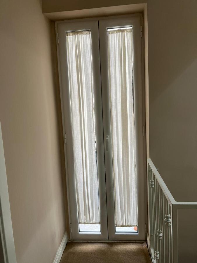 La Petite Maison Naples Luaran gambar